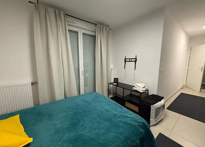 아파트 Lumineux Avec Balcon Prive